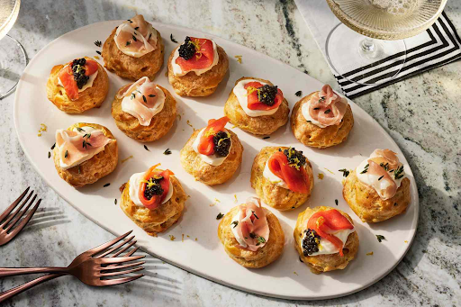 How to Create a Showstopping Hors d’Oeuvres Platter for Any Occasion