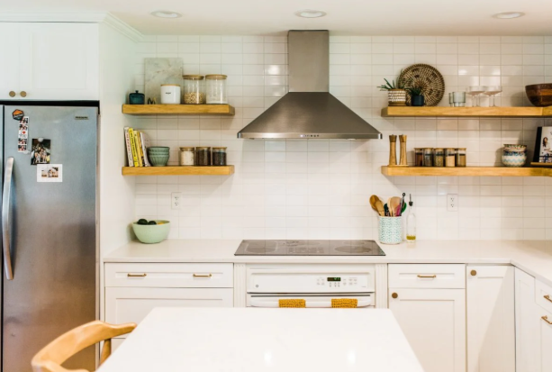 Why a 36 Inch Wall Mount Range Hood Is Ideal for Modern Kitchens