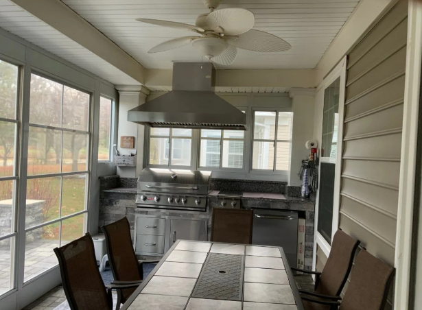 Wall-Mounted Range Hoods Guide for Modern Kitchens
